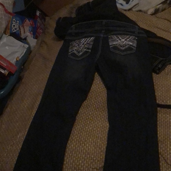 Jean - Picture 1 of 2